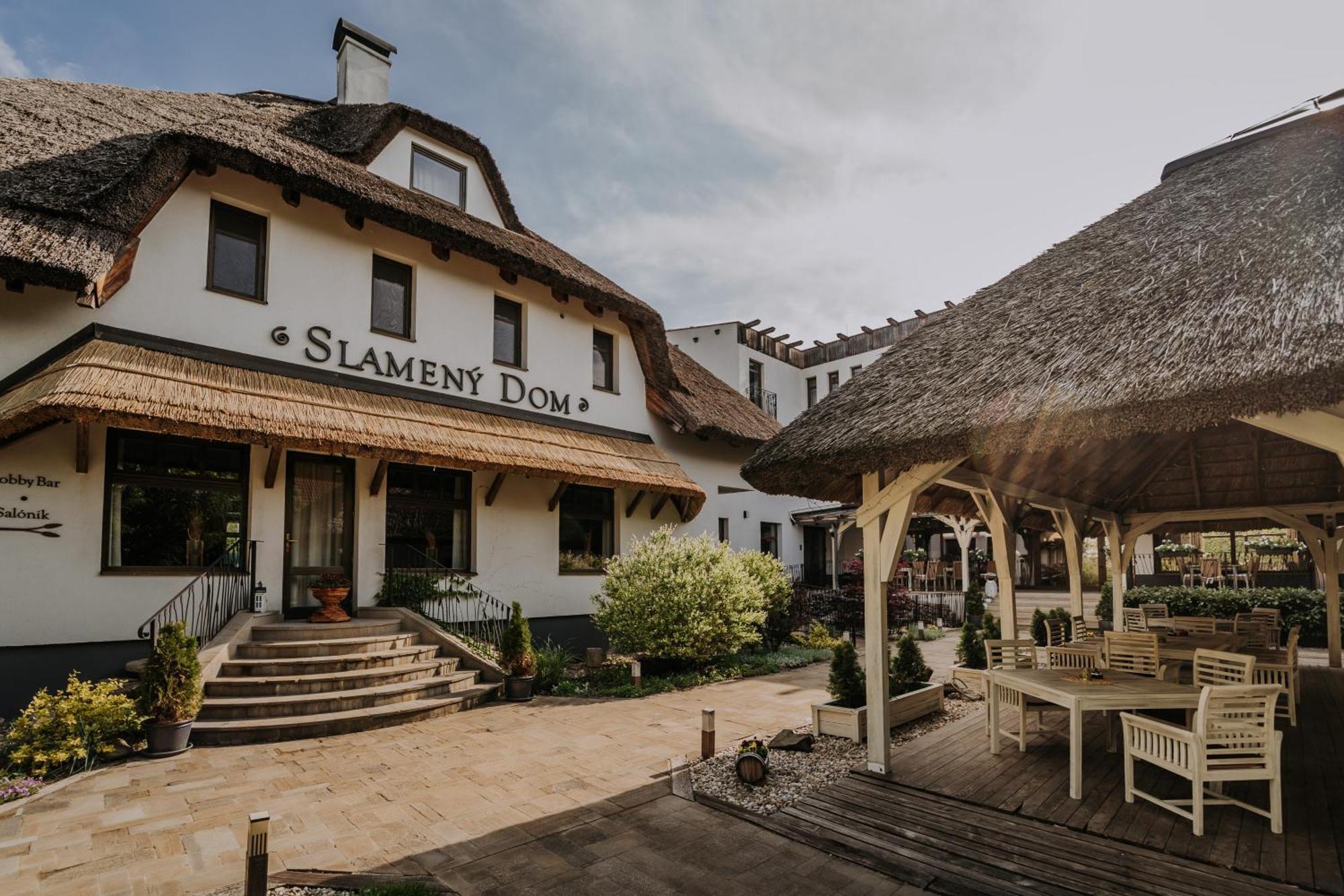Hotel Slameny Dom & Spa Malá Ida Eksteriør billede
