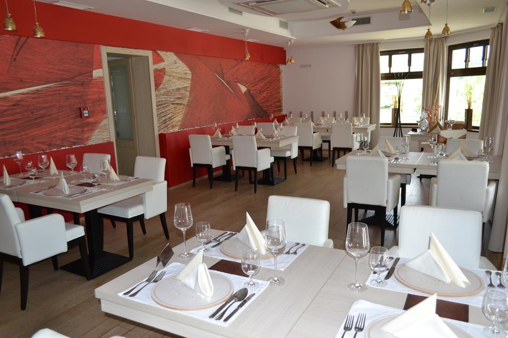 Hotel Slameny Dom & Spa Malá Ida Eksteriør billede
